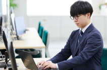 西田 拓人